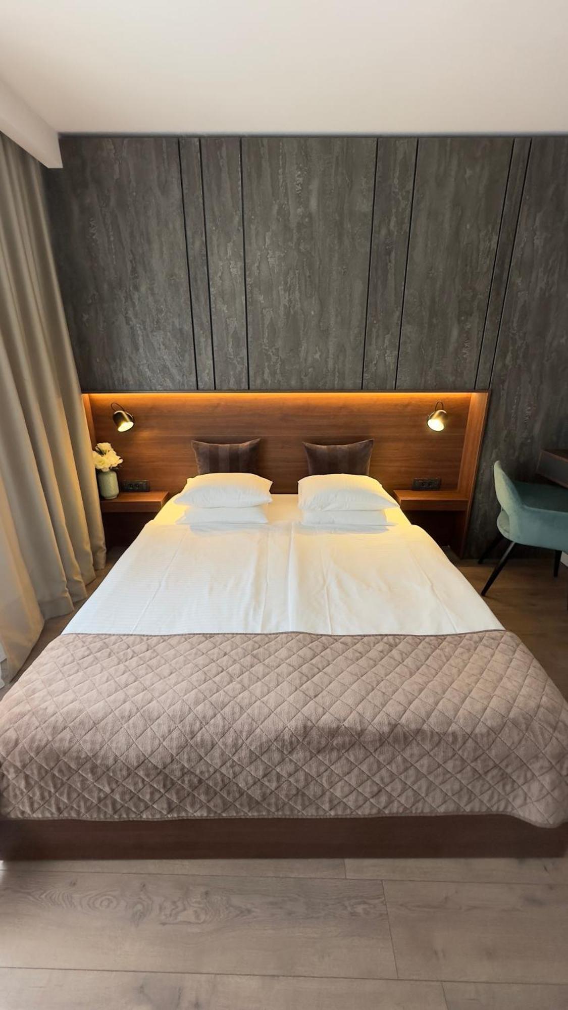 Dom Boutique Apartments - Old Town Beograd Bagian luar foto